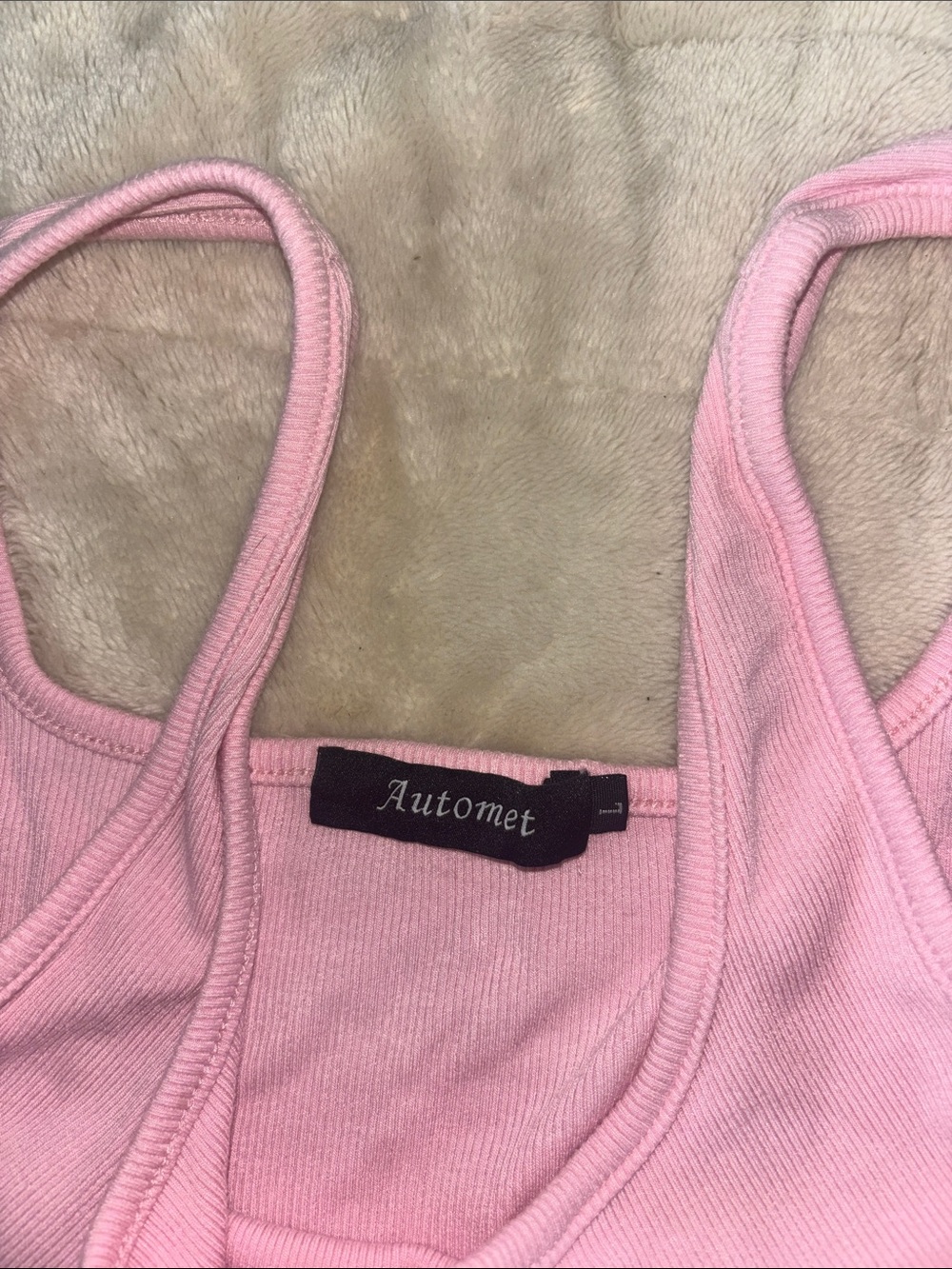 Women's Pink Ribbed Button-Front Tank Top - Picture 2 of 3